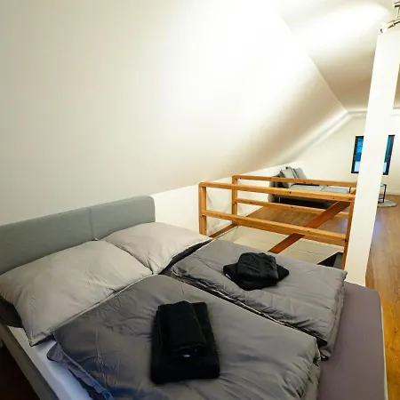 Apartment Work & Near Hamburg *