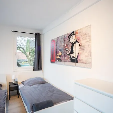 Work & Near Hamburg Apartment *